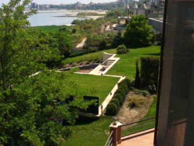 Vilă spectaculoasă cu vedere la mare – zonă exclusivistă Trandafirul