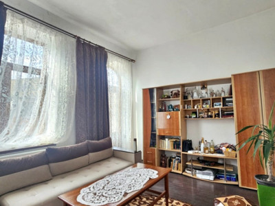 Casă interbelică S+P+1 – solidă, versatilă, cu potențial multiplu