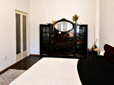 Eleganță clasică în inima orașului – apartament deosebit, Ultracentral