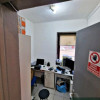 Spatiu de inchiriat, Capitol thumb 4