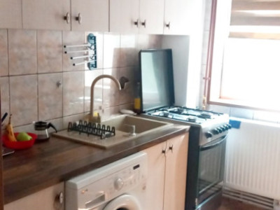 Apartament 2 camere, zona Far-Abator
