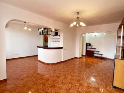 4 camere, proprietate deosebita, Centru